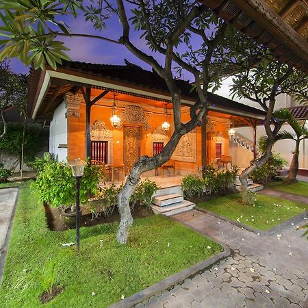 Hotel Surya Tropical Kuta Kuta Lombok Zewnętrze zdjęcie