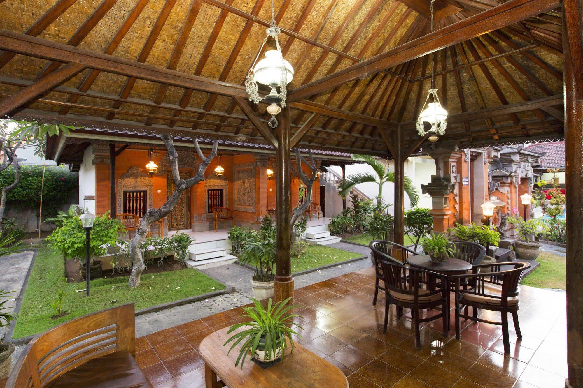 Hotel Surya Tropical Kuta Kuta Lombok Zewnętrze zdjęcie