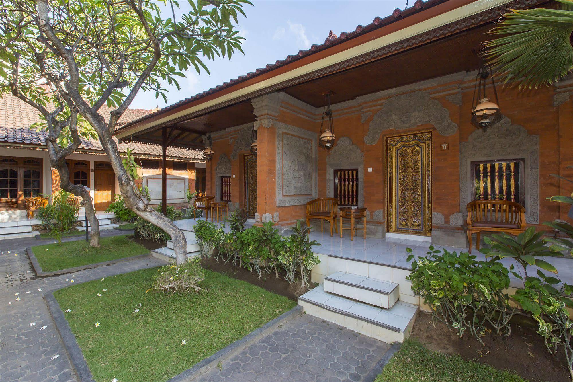 Hotel Surya Tropical Kuta Kuta Lombok Zewnętrze zdjęcie