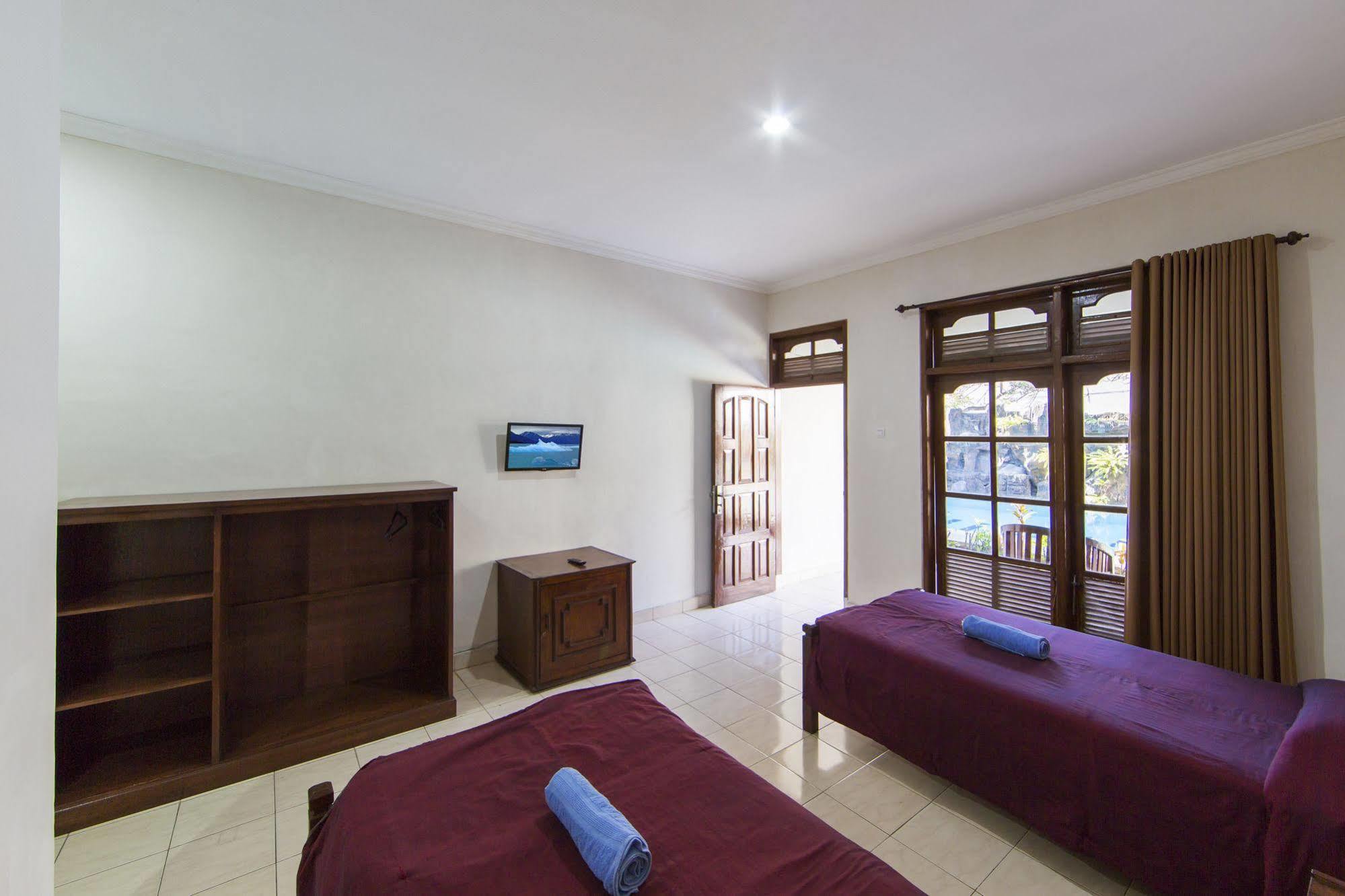 Hotel Surya Tropical Kuta Kuta Lombok Zewnętrze zdjęcie